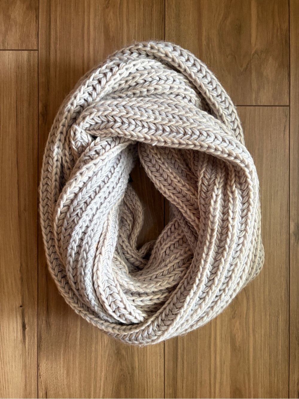 Express Gray/Cream Chunky Knit Infinity Scarf